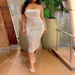 SILVER SEQUIN MIDI DRESS